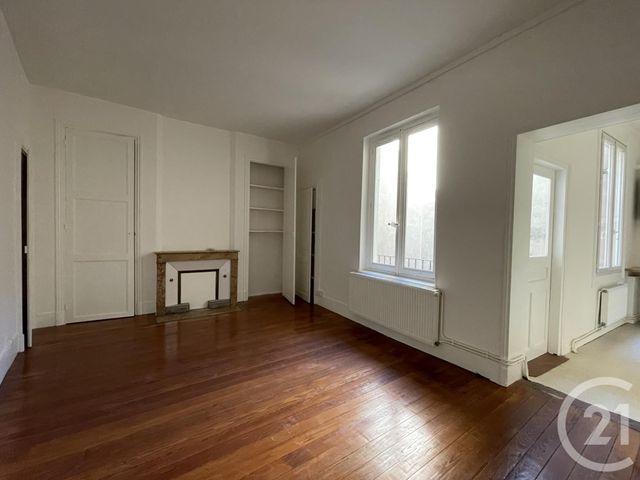 Appartement F1 à louer - 1 pièce - 31.2 m2 - MACON - 71 - BOURGOGNE - Century 21 Le Grand Mâconnais